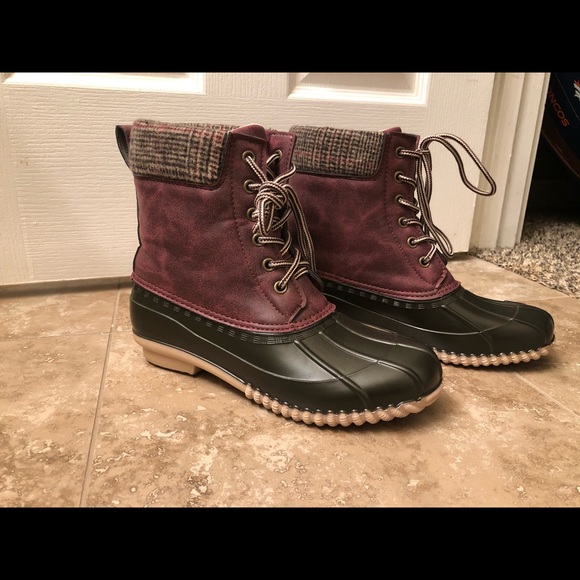 Indoors Maurices Burgundy Boots8 
